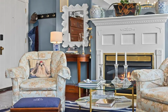 $399,000 | 414 South Roan Street, Unit 202, Johnson City, TN 37604