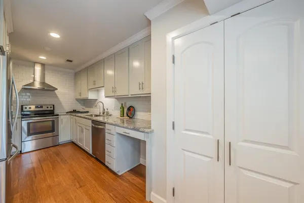 $215,000 | 913 Roaring Springs Road, Fort Worth, TX 76114