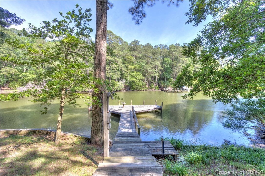 328 Holly Hbr Road Reedville, VA 22539 - Photo 2 of 39