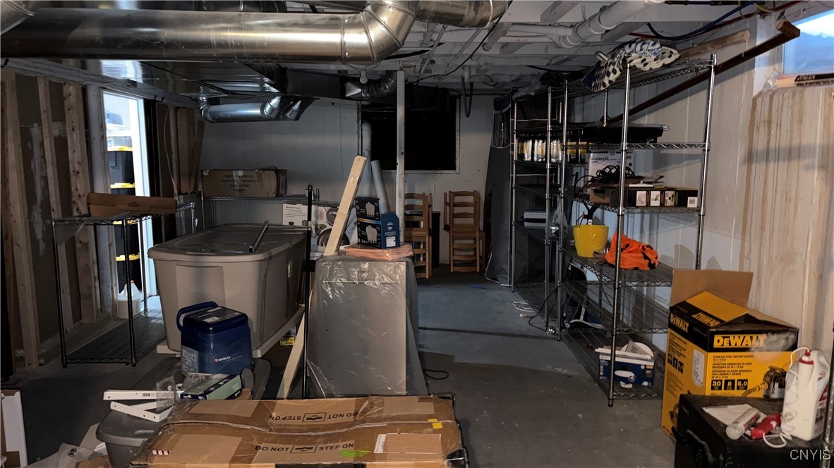 7667 Charlemont Drive Manlius, NY 13104 - Photo 29 of 33 Storage space