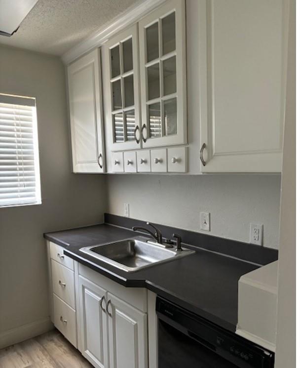 2729 Hurstview Drive, Unit D Hurst, TX 76054 - Photo 6 of 18