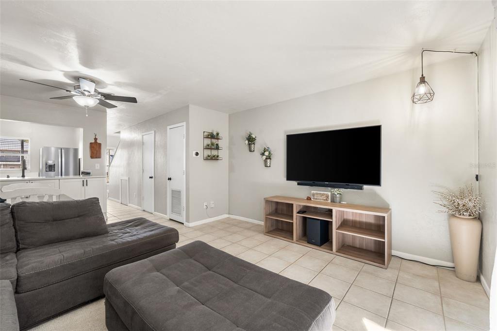 4007 Southwest 26th Terrace, Unit A Gainesville, FL 32608 - Photo 9 of 26