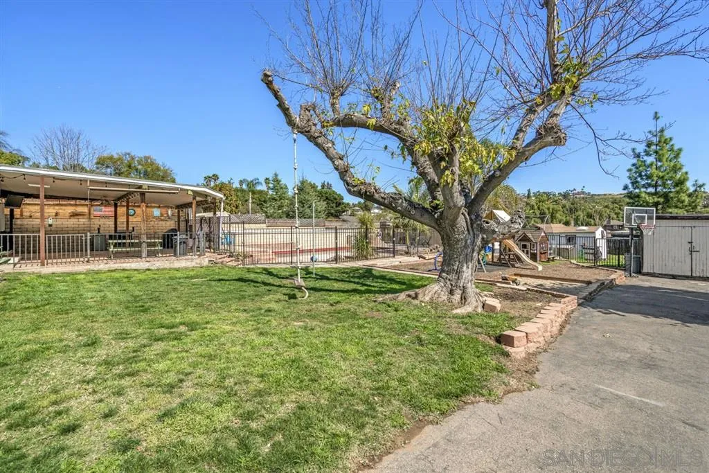 8311 Sunset Road Lakeside, CA 92040 - Photo 20 of 25 a view of a garden with a house