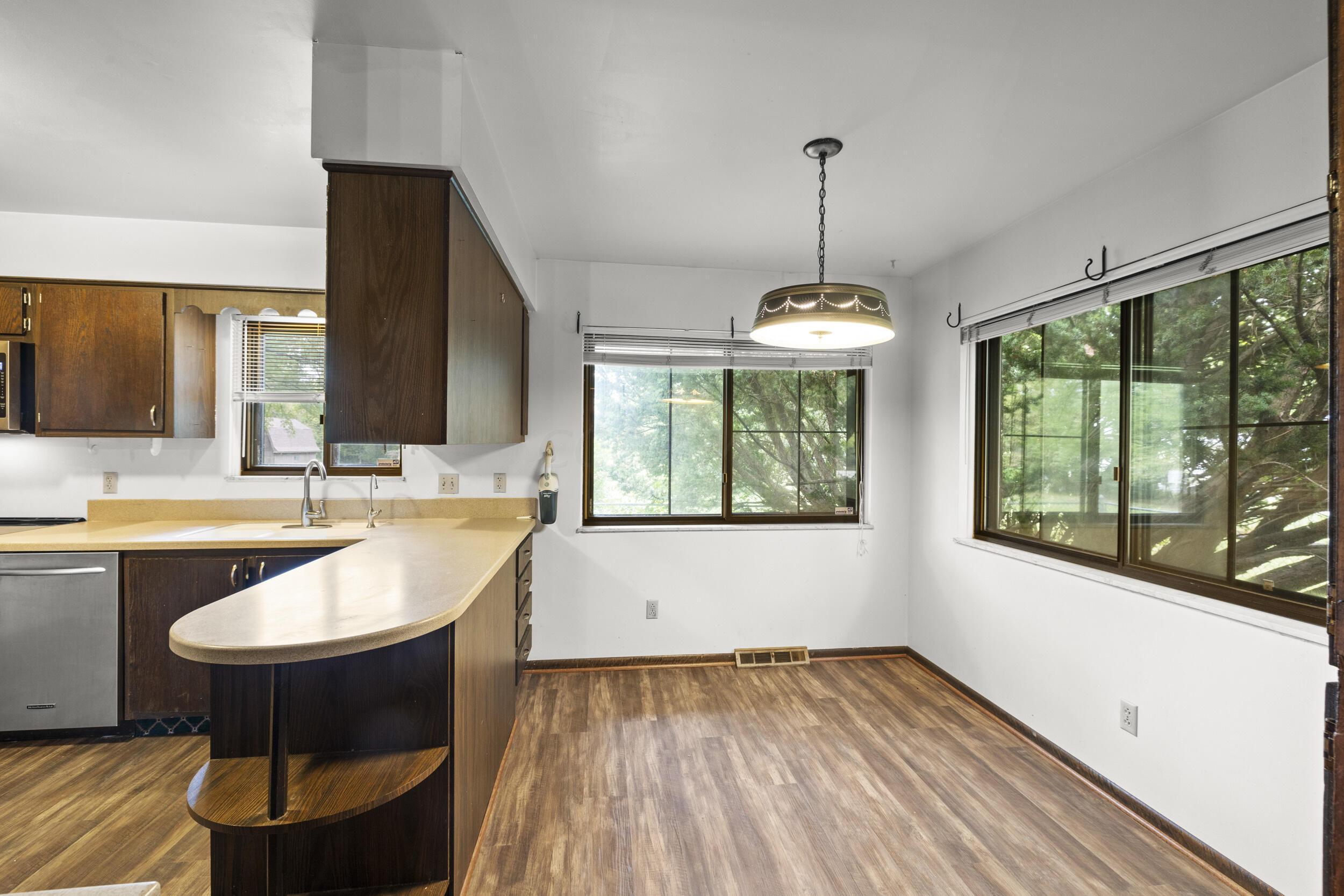 7202 Winchester Road Northwest Carroll, OH 43112 - Photo 20 of 52 20_eat-in-kitchen