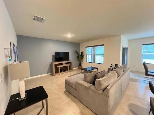 $2,250 | 1056 Brooklet Drive, Davenport, FL 33837