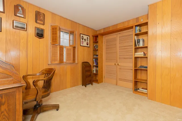 $525,000 | 801 Plaza Drive, Evansville, IN 47715