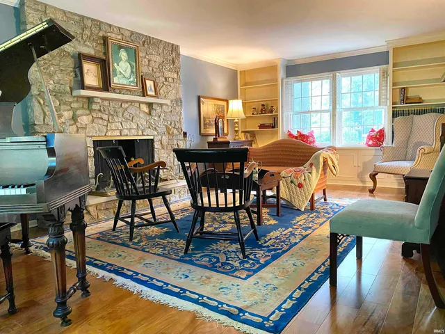 $525,000 | 801 Plaza Drive, Evansville, IN 47715