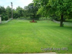 2717 Delaware Drive Springfield, IL 62702 - Photo 6 of 10 Gallery Image 6