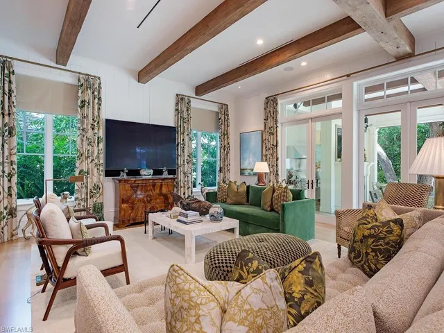 $22,500,000 | 1963 Gulf Shore Boulevard South, Naples, FL 34102