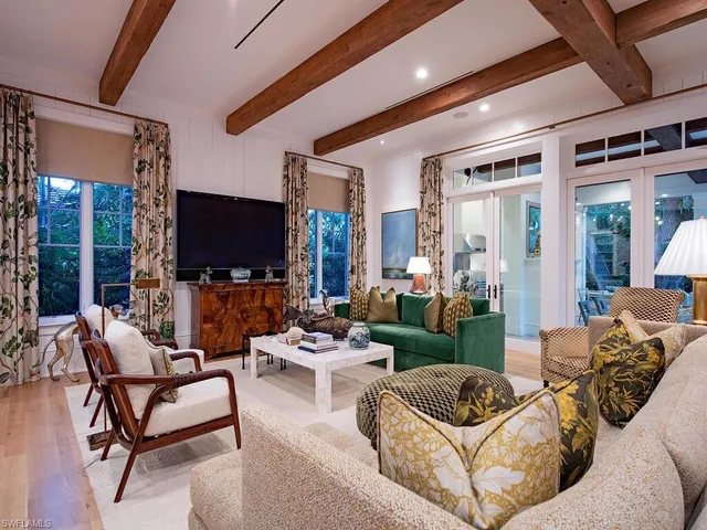 $22,500,000 | 1963 Gulf Shore Boulevard South, Naples, FL 34102