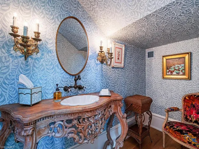 $22,500,000 | 1963 Gulf Shore Boulevard South, Naples, FL 34102