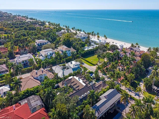 $22,500,000 | 1963 Gulf Shore Boulevard South, Naples, FL 34102