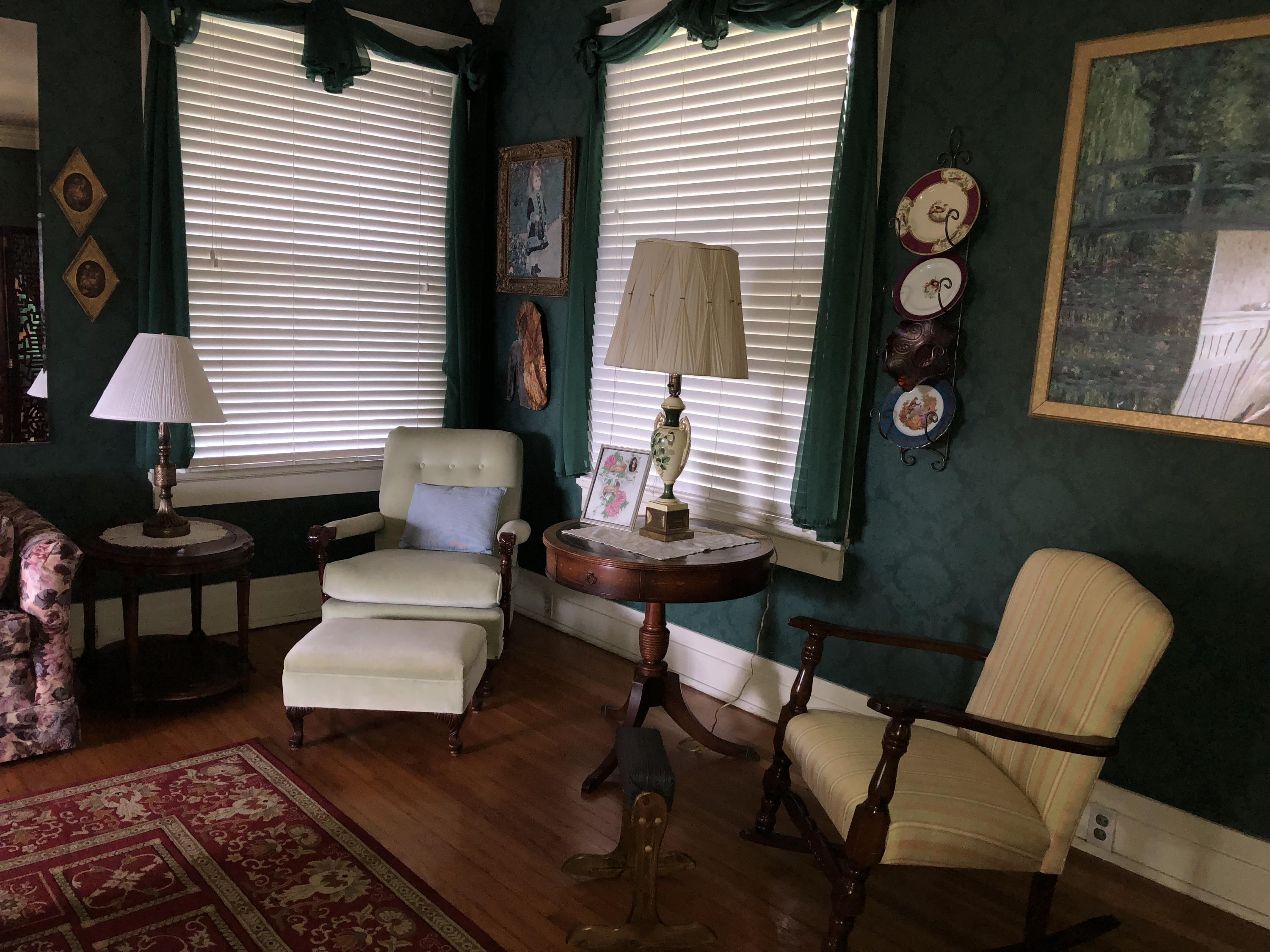 415 Englewood Road Middlesboro, KY 40965 - Photo 12 of 40 EC4B1269-562D-4769-BC36-22F894266857