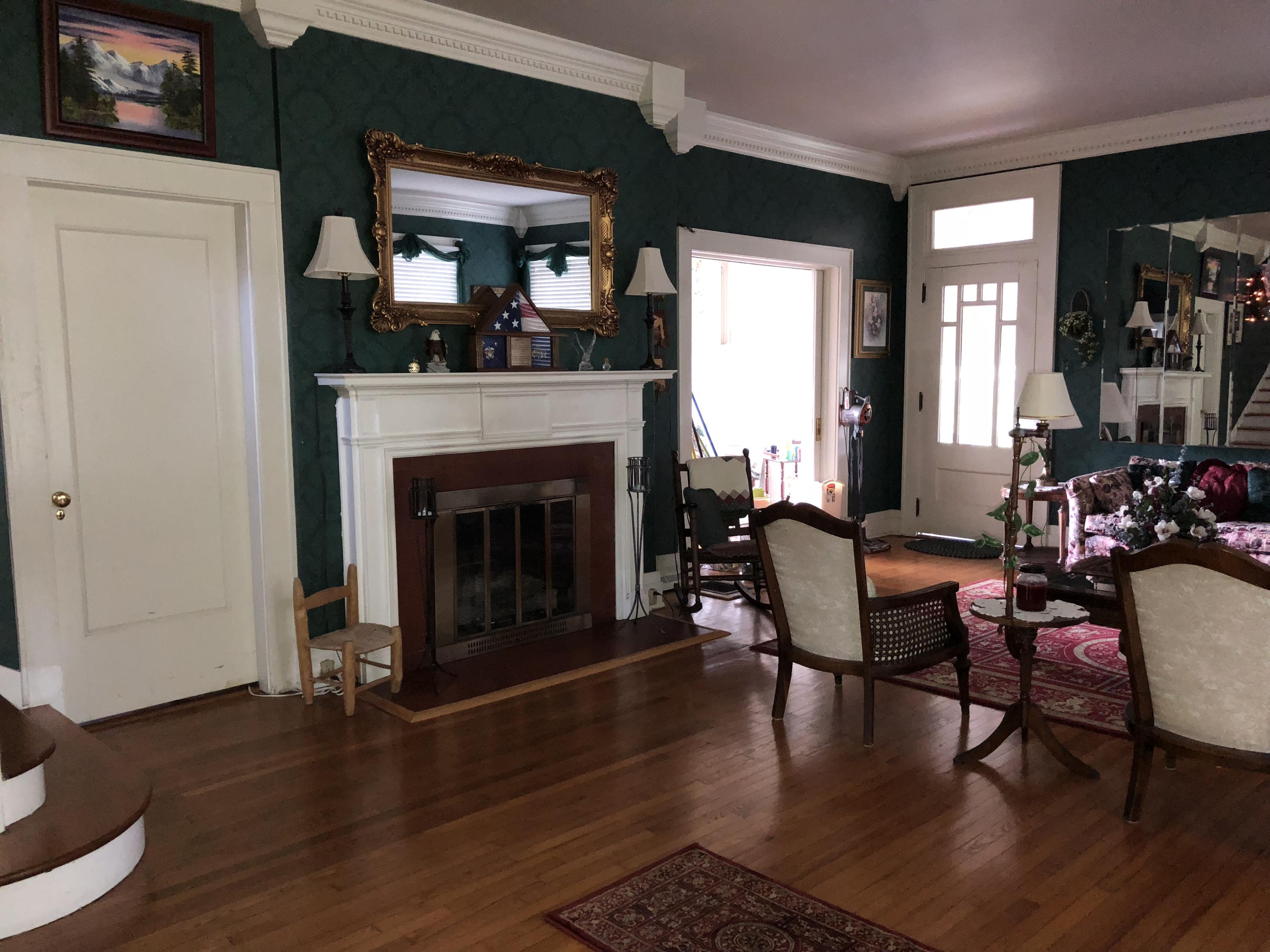 415 Englewood Road Middlesboro, KY 40965 - Photo 7 of 40 7D309A6A-2409-47DB-A627-C9A241326AB4