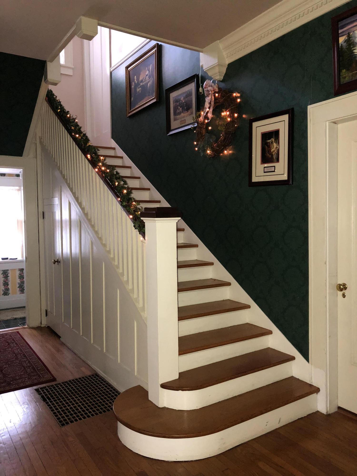 415 Englewood Road Middlesboro, KY 40965 - Photo 9 of 40 5EDE18DD-108C-4AE8-8E46-9127261BDCA6
