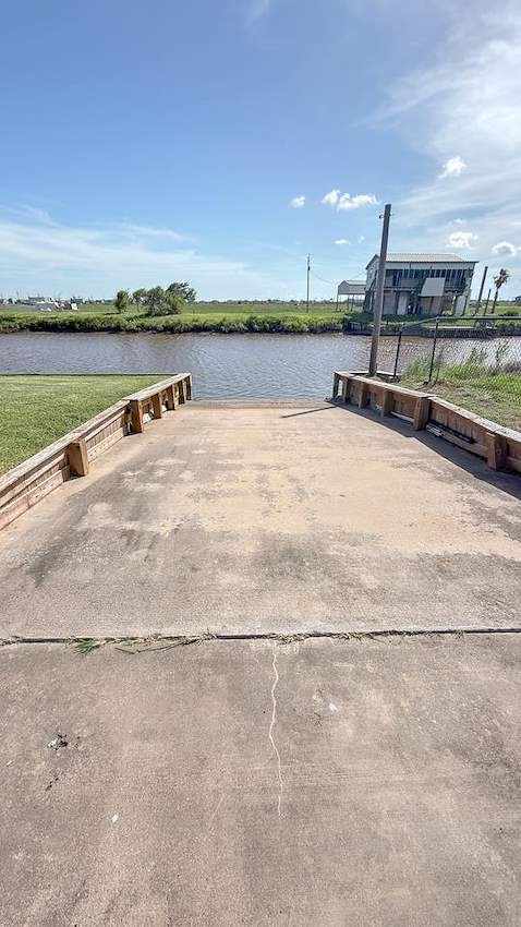 683 Hall Road Sargent, TX 77414 - Photo 6 of 16