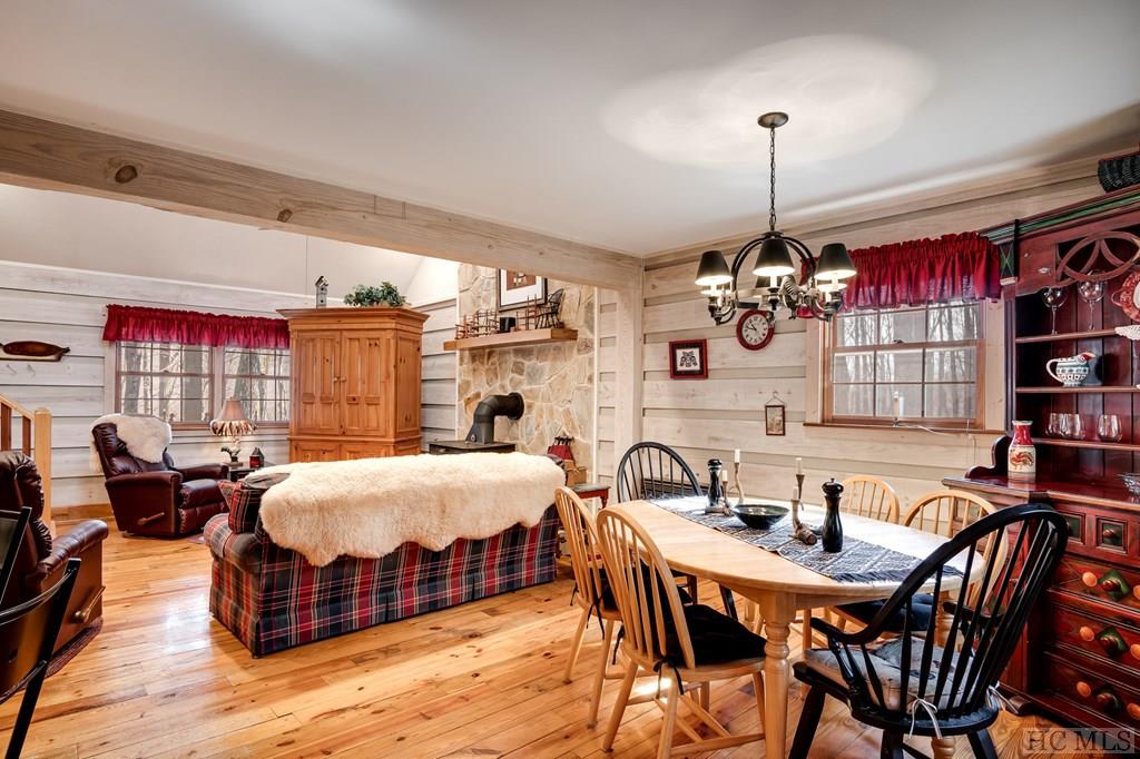 7390 Wayah Road Franklin, NC 28734 - Photo 5 of 66 Gallery Image 5