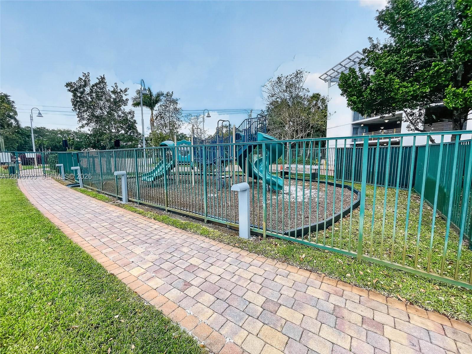2681 North Flamingo Road, Unit 902S Sunrise, FL 33323 - Photo 32 of 47