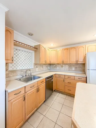 $2,200 | 102 Dysart Street, Unit 102, Quincy, MA 02169