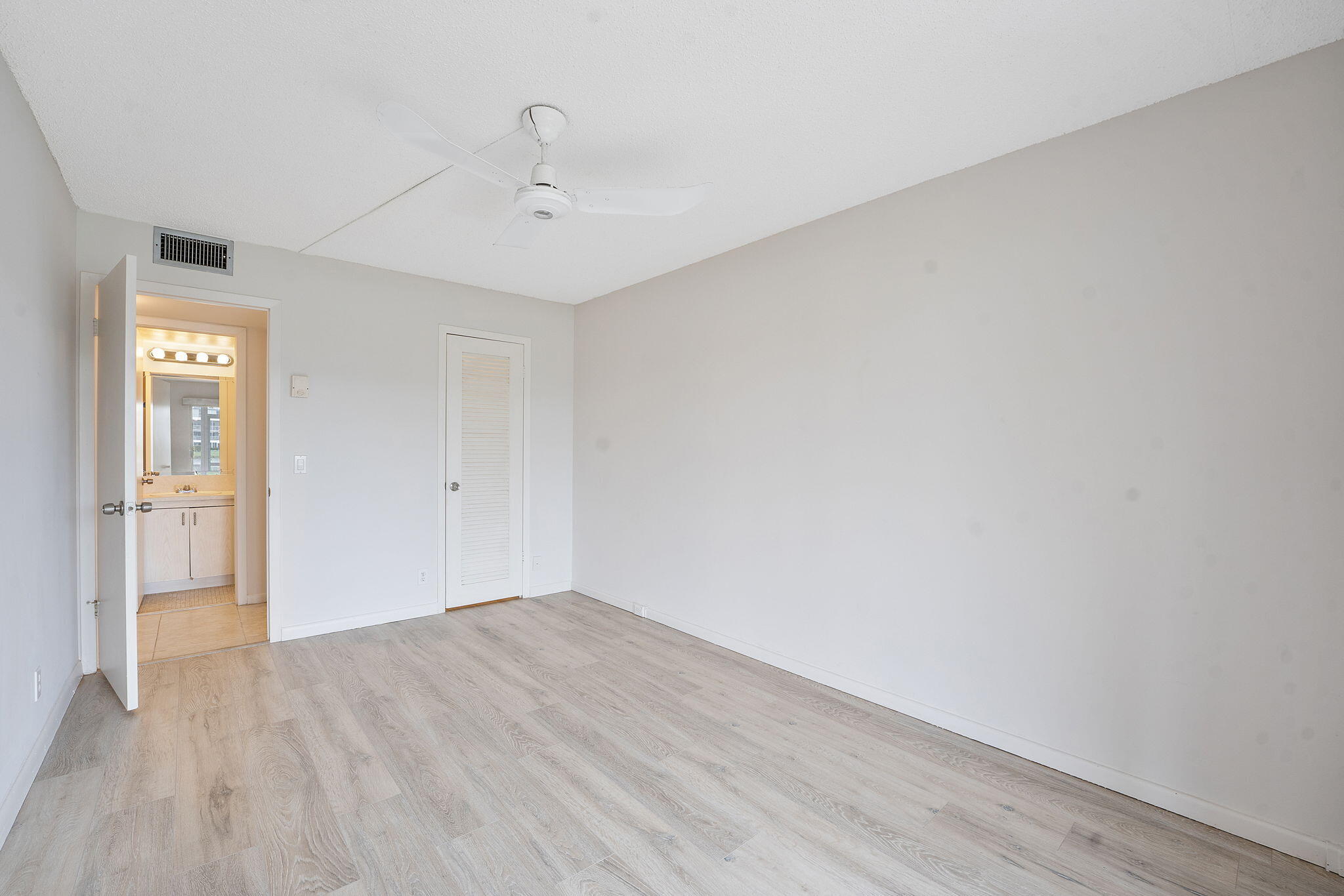 1071 Guildford East Boca Raton, FL 33434 - Photo 18 of 26 Bedroom 2