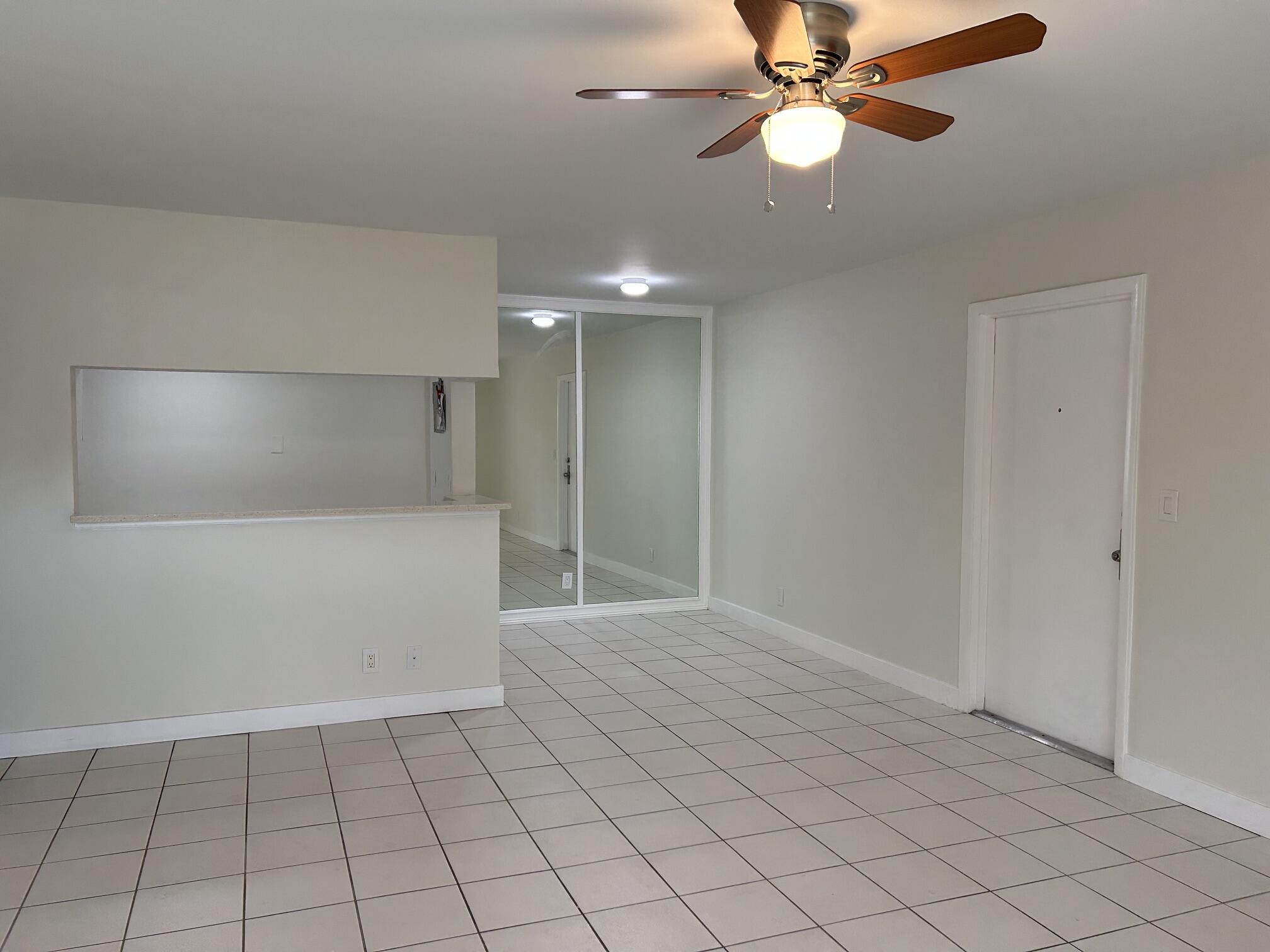 620 Northwest 13th Street, Unit 15 Boca Raton, FL 33486 - Photo 5 of 29 Great Room