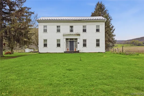 $400,000 | 5833 Highway 219, Great Valley, NY 14741