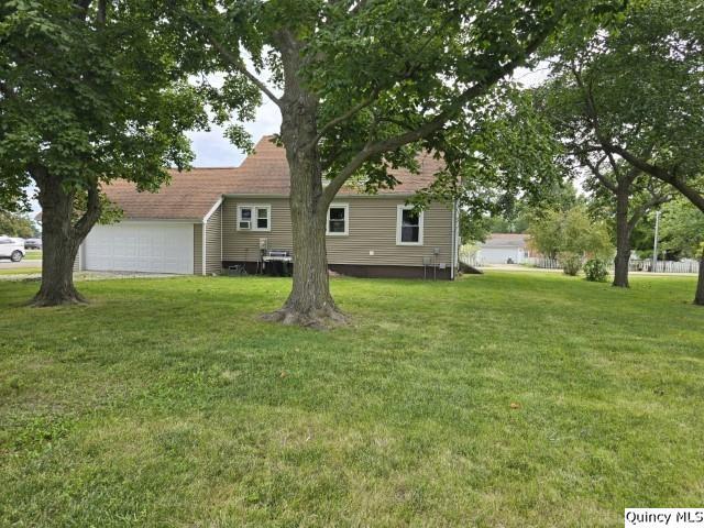 417 North Washington Street Carthage, IL 62321 - Photo 29 of 34