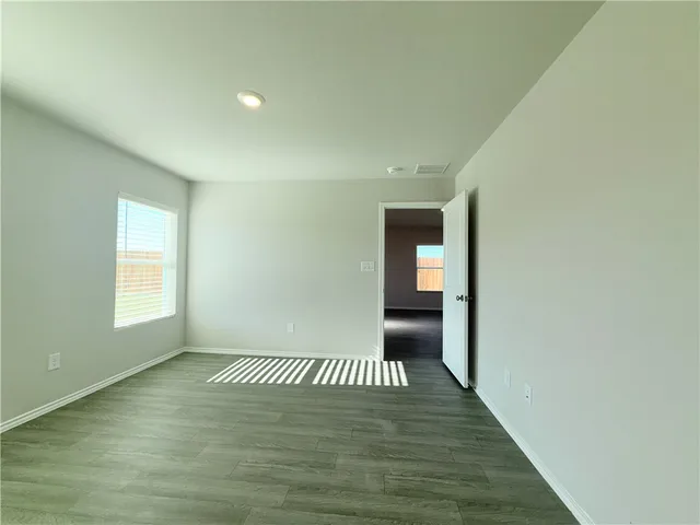 $1,950 | 3606 Perry Lane, Corpus Christi, TX 78410