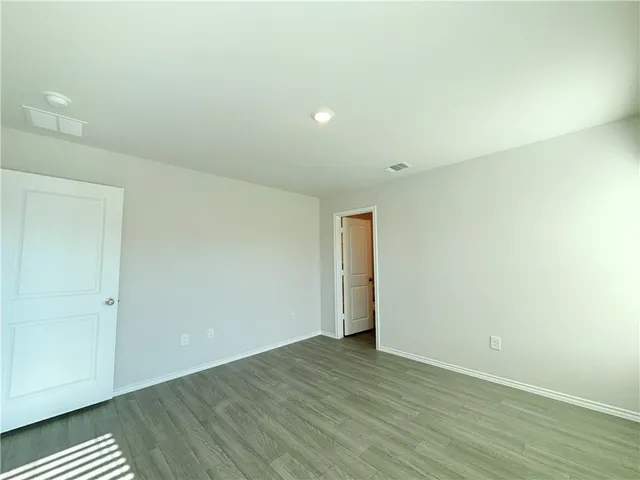 $1,950 | 3606 Perry Lane, Corpus Christi, TX 78410