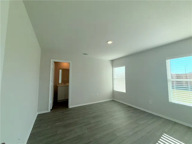 $1,950 | 3606 Perry Lane, Corpus Christi, TX 78410