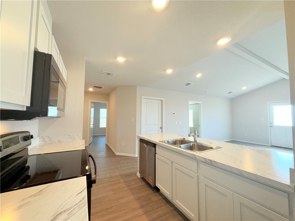 3606 Perry Lane Corpus Christi, TX 78410 - Photo 5 of 34