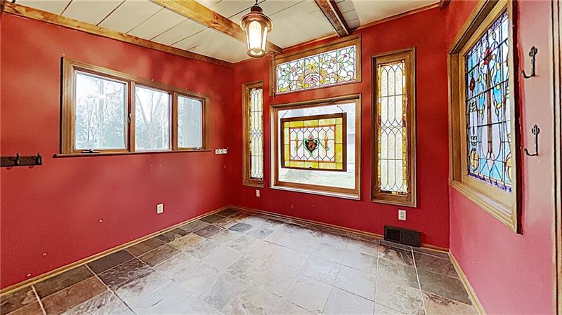 10 Penhurst Road Pittsburgh, PA 15202 - Photo 3 of 25 Gallery Image 3