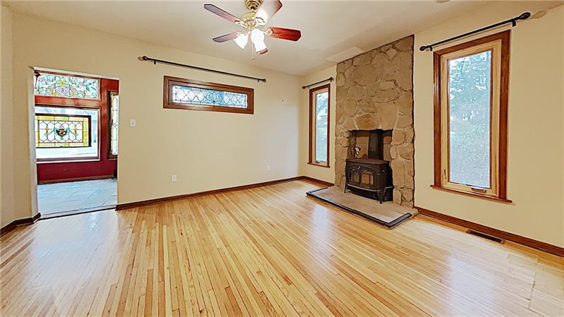 10 Penhurst Road Pittsburgh, PA 15202 - Photo 5 of 25 Wood burner