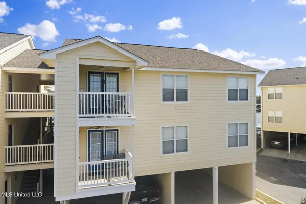 $2,000 | 2421 Beachview Drive, Unit H15, Ocean Springs, MS 39564