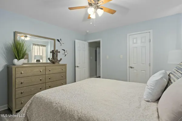 $2,000 | 2421 Beachview Drive, Unit H15, Ocean Springs, MS 39564