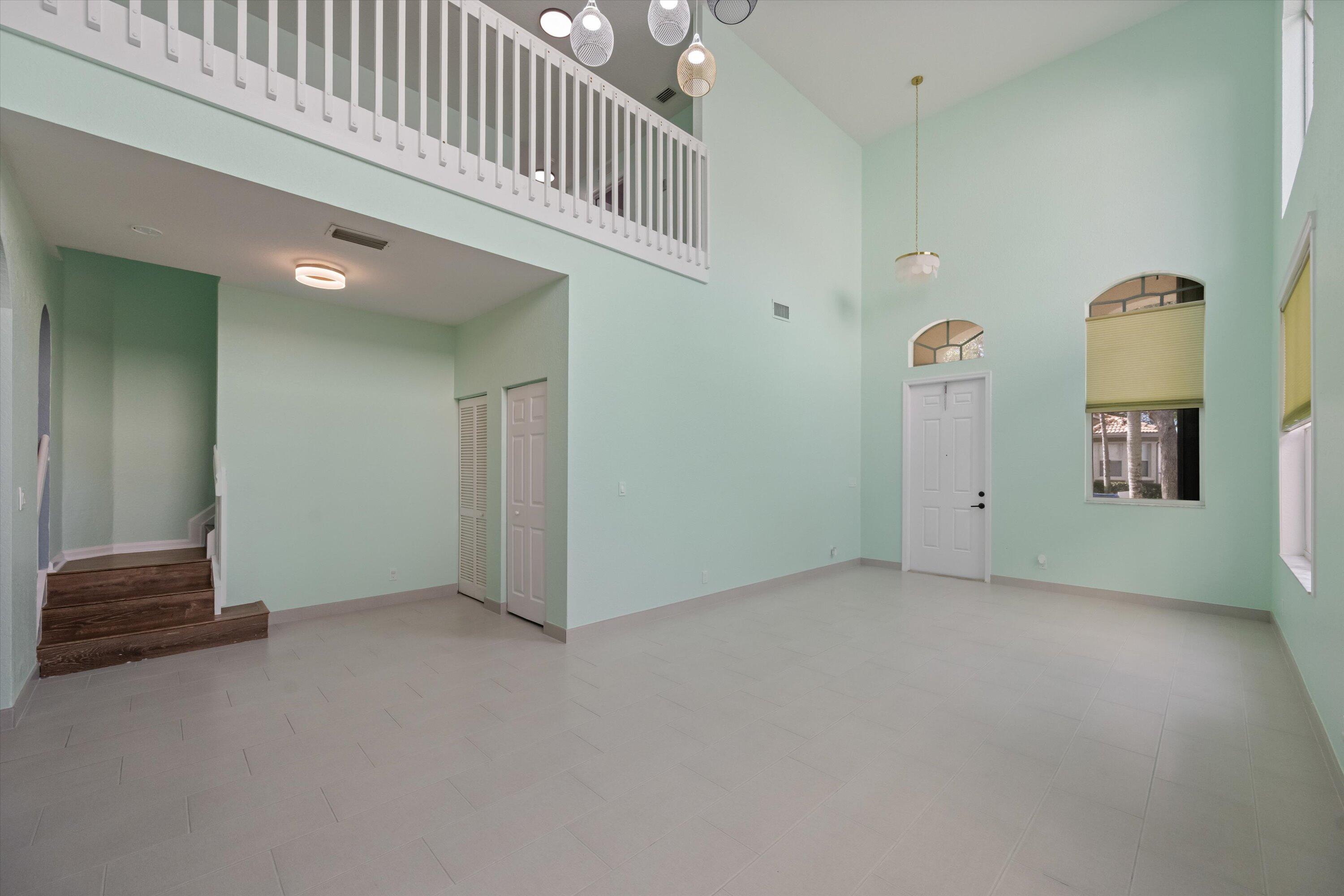 1222 Rose Gate Boulevard Riviera Beach, FL 33404 - Photo 6 of 29