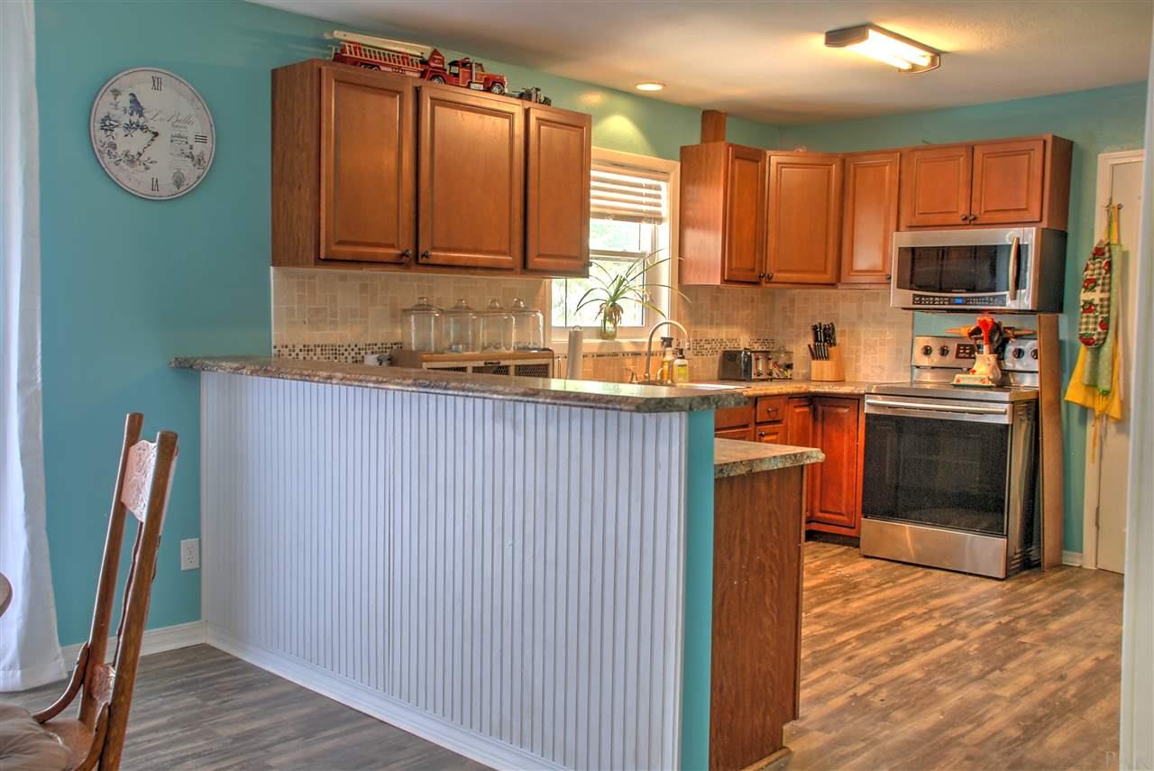 2148 Elna Road Cantonment, FL 32533 - Photo 8 of 28 Gallery Image 8
