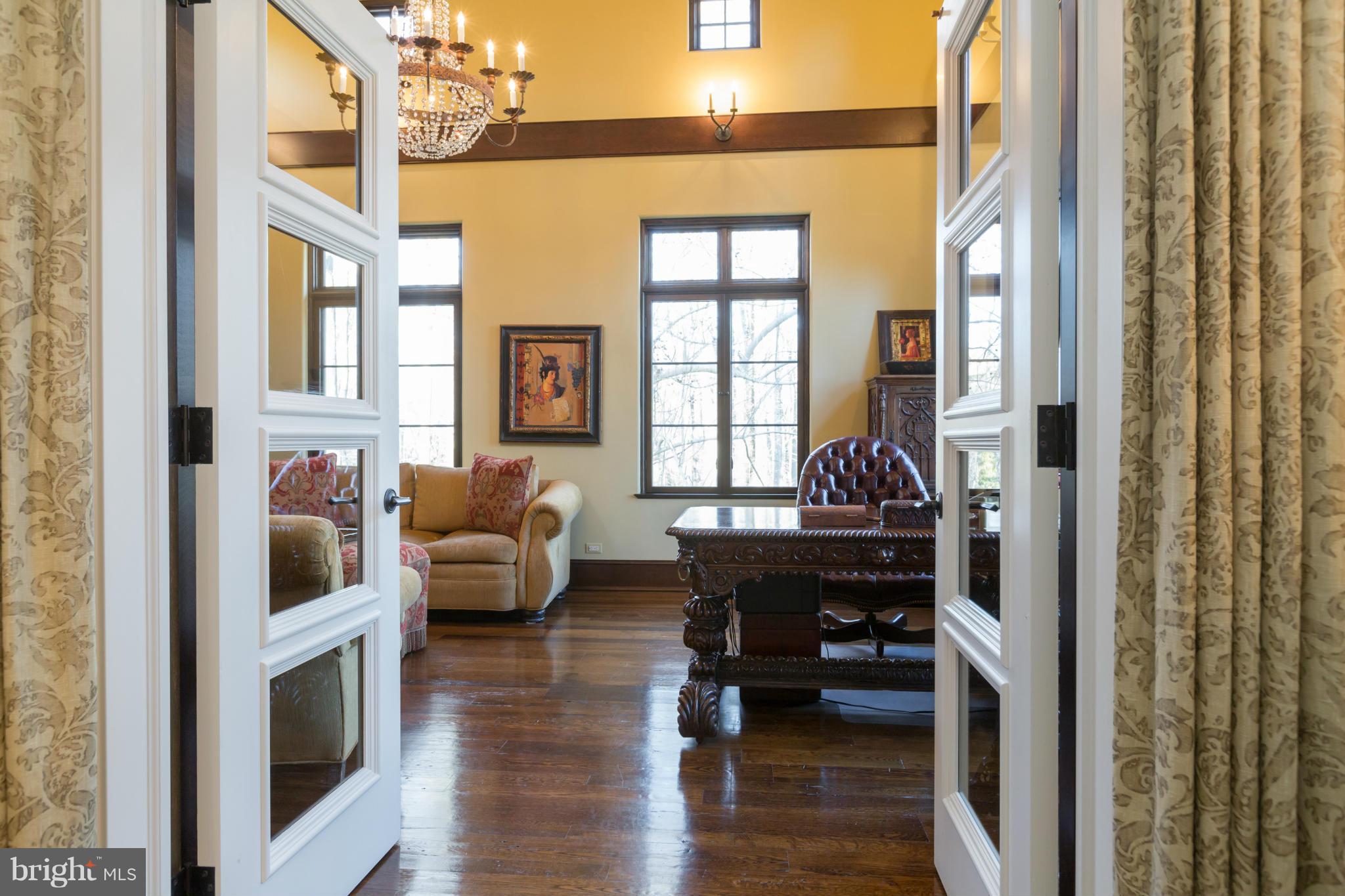 2159 Dunmore Lane Washington, DC 20007 - Photo 16 of 30 Interior (General)