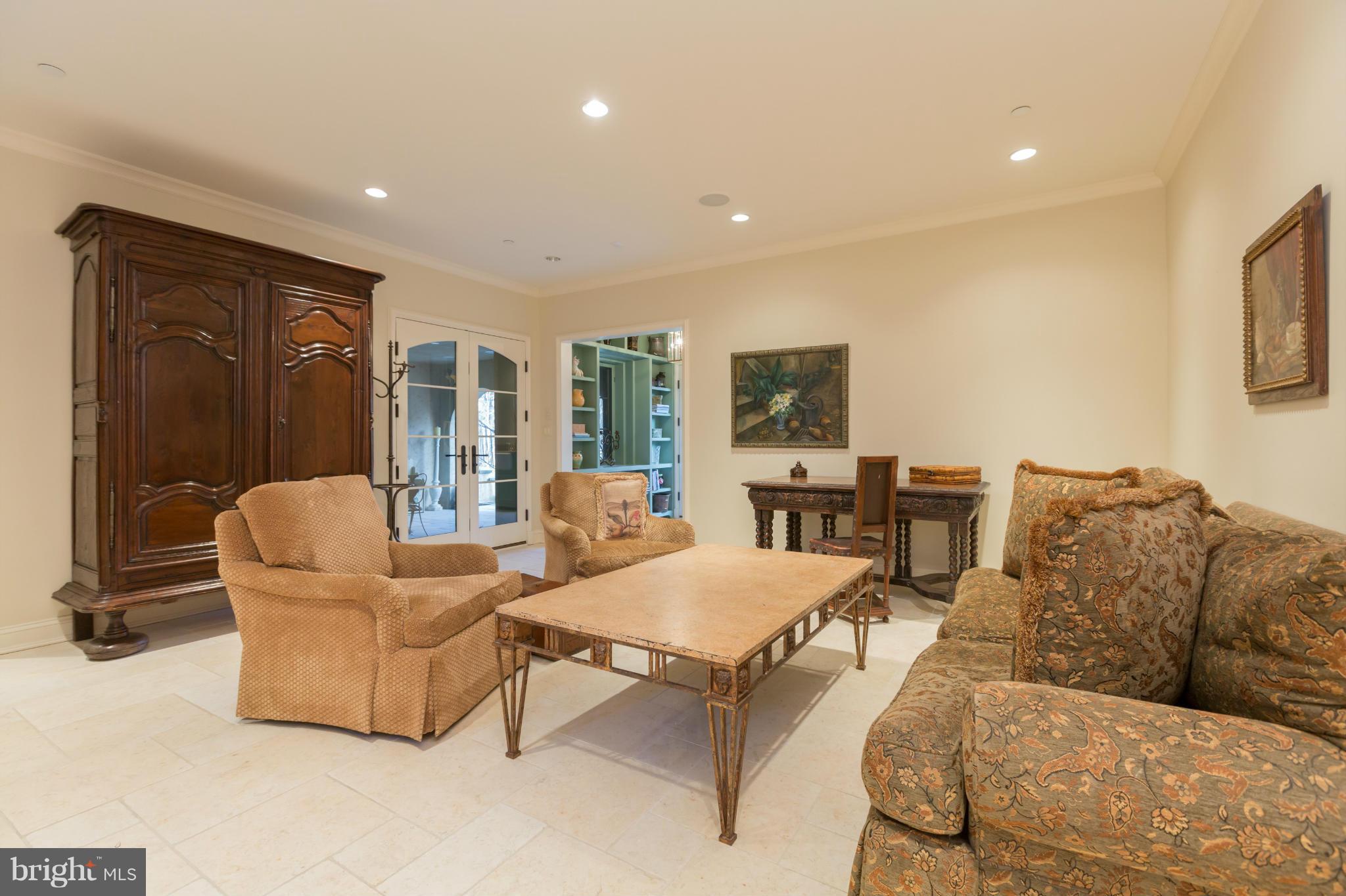 2159 Dunmore Lane Washington, DC 20007 - Photo 25 of 30 Interior (General)