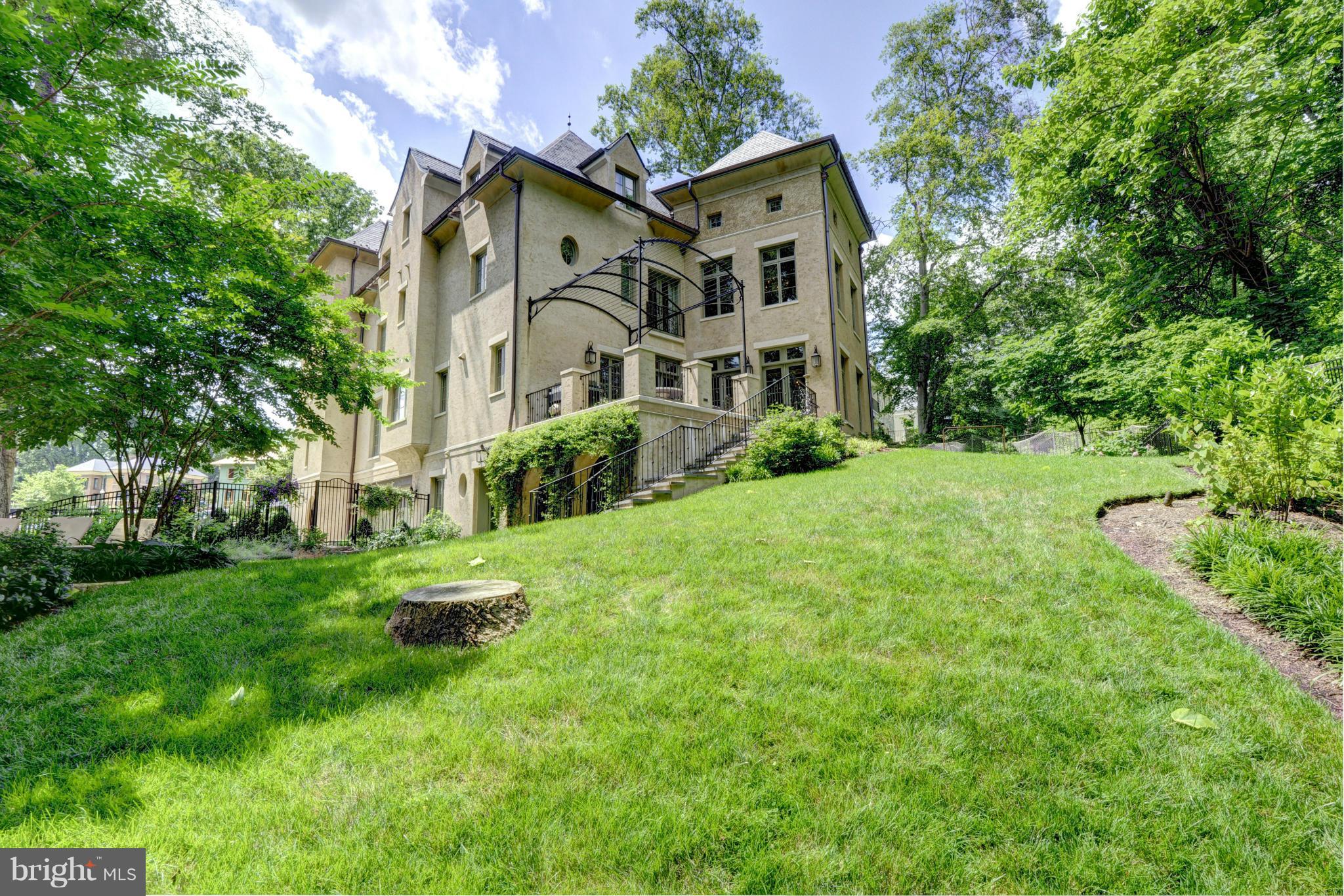 2159 Dunmore Lane Washington, DC 20007 - Photo 29 of 30 Exterior (Front)