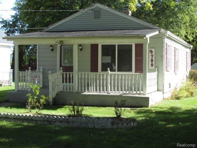 2799 Grant Road Rochester, MI 48309 - Photo 2 of 32 2799 GRANT ROCHESTER (70).JPG