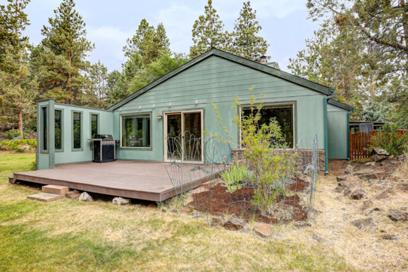 4070 Northwest Lower Village Road Bend, OR 97703 - Photo 16 of 29 4070 NW Lower Village Rd-16