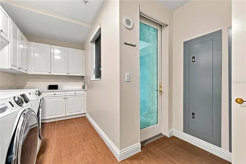 $2,800,000 | 3507 Bayshore Boulevard, Unit 102, Tampa, FL 33629
