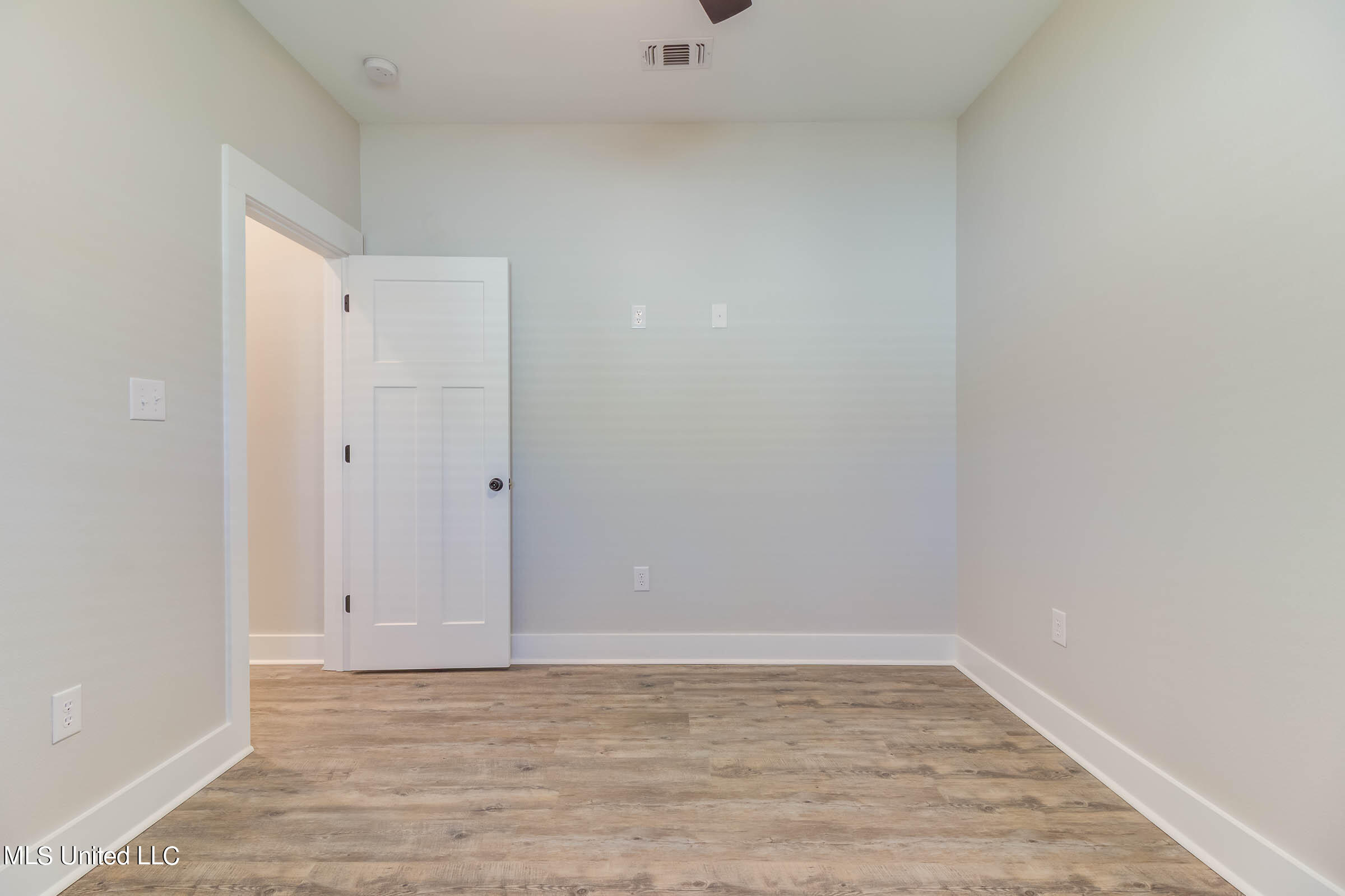 14049 Marie Road Gulfport, MS 39503 - Photo 30 of 52 14049 Marie Rd (32)