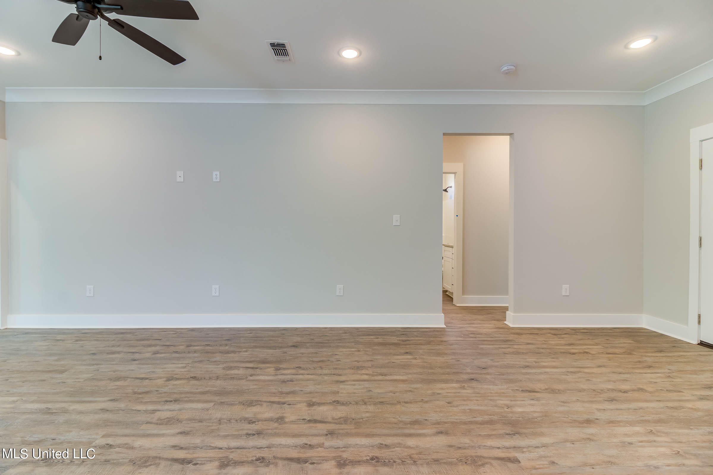 14049 Marie Road Gulfport, MS 39503 - Photo 6 of 52 14049 Marie Rd (8)