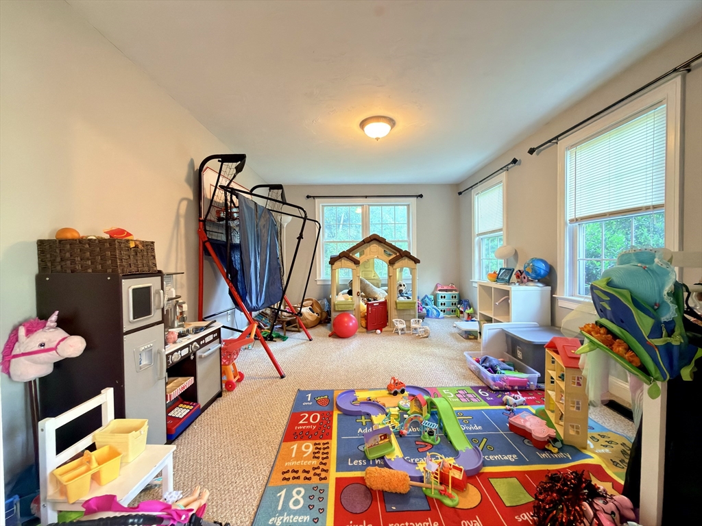 215 Main Street Sturbridge, MA 01566 - Photo 5 of 34