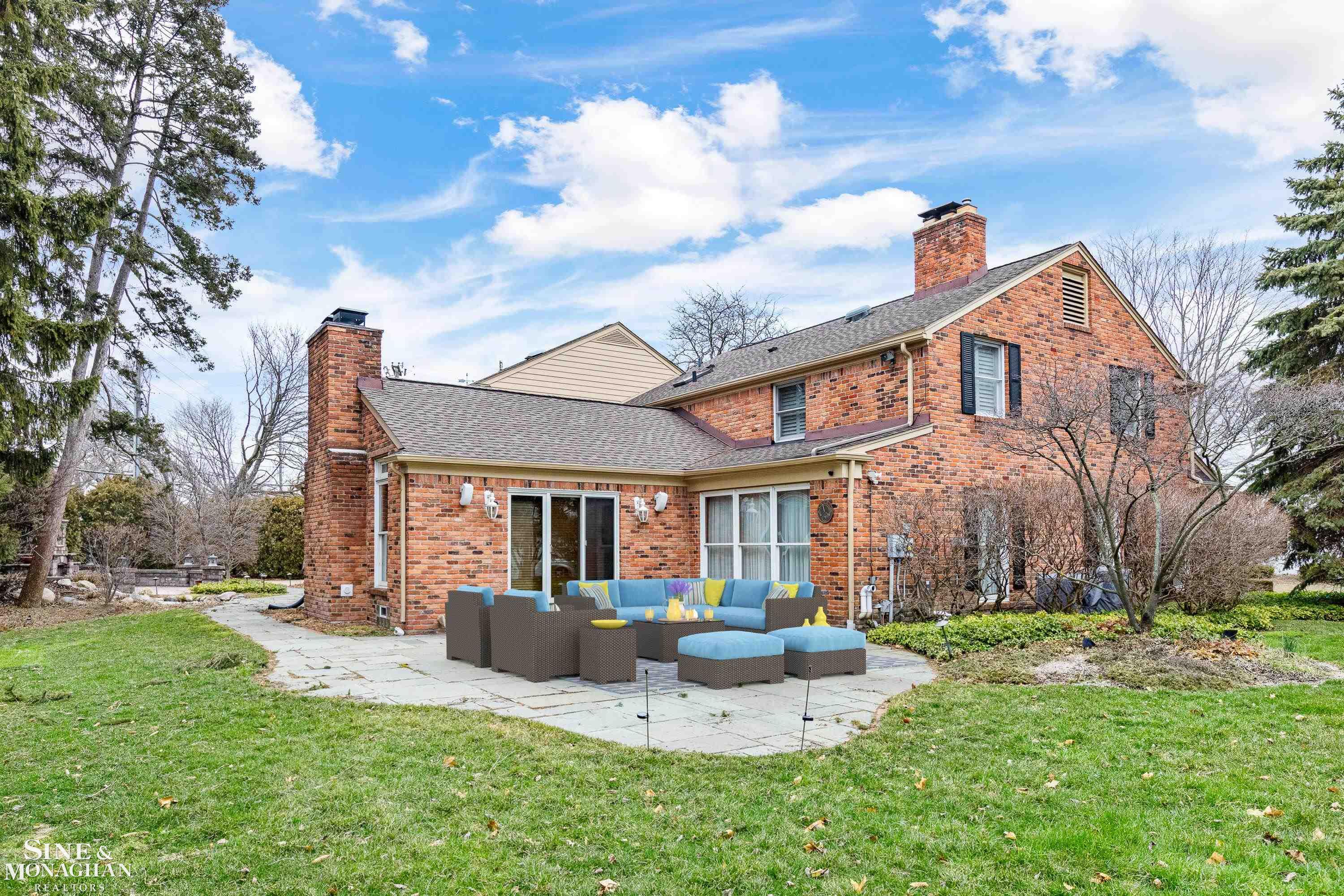 85 South Duval Road Grosse Pointe, MI 48236 - Photo 44 of 49 50103350-43.JPG