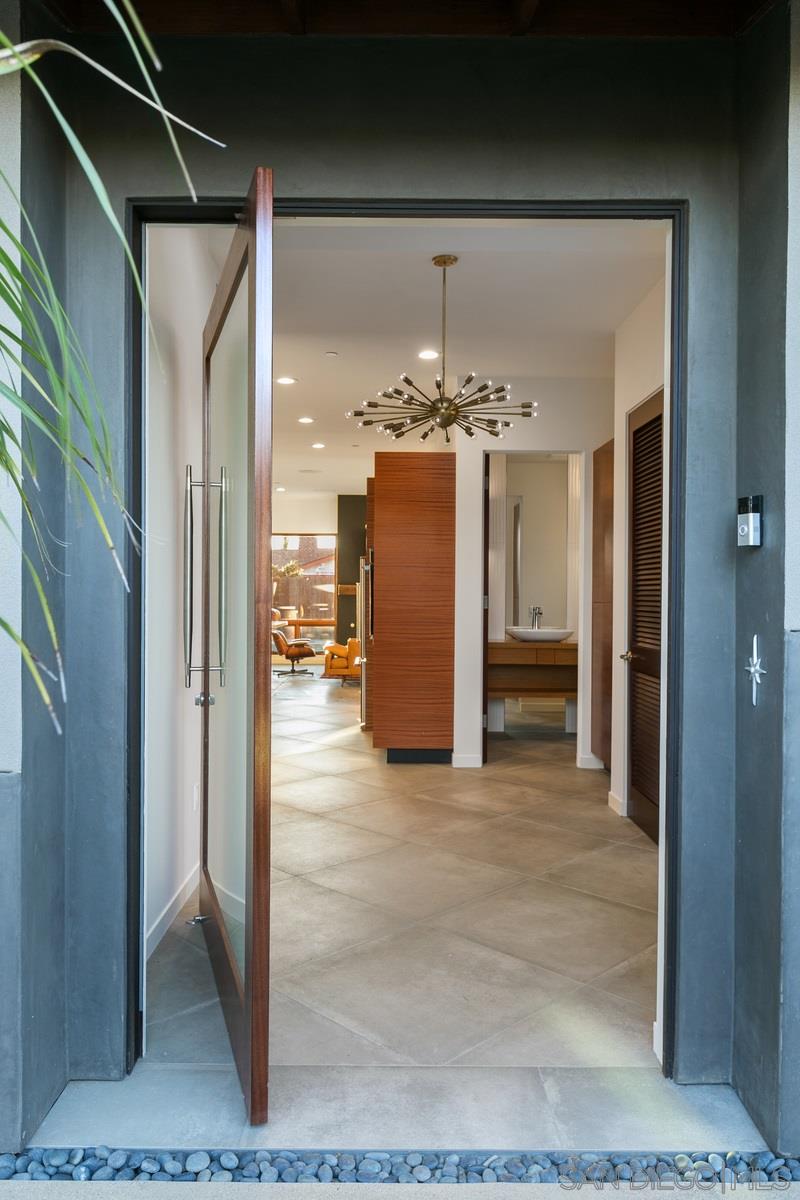 1752 Lahoud Drive Cardiff, CA 92007 - Photo 4 of 52