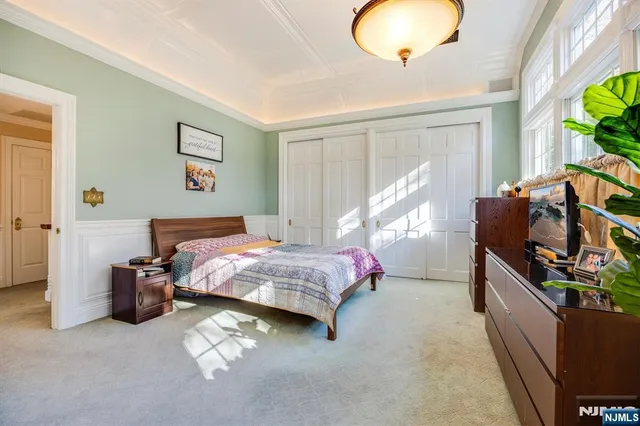 $695,000 | 20 Mountain Avenue, Park Ridge, NJ 07656