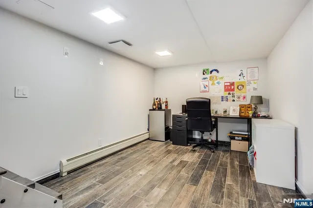 $695,000 | 20 Mountain Avenue, Park Ridge, NJ 07656